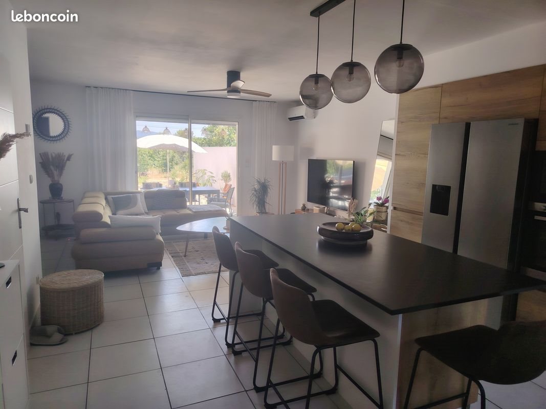 Maison à vendre, 83m², Forcalqueiret
