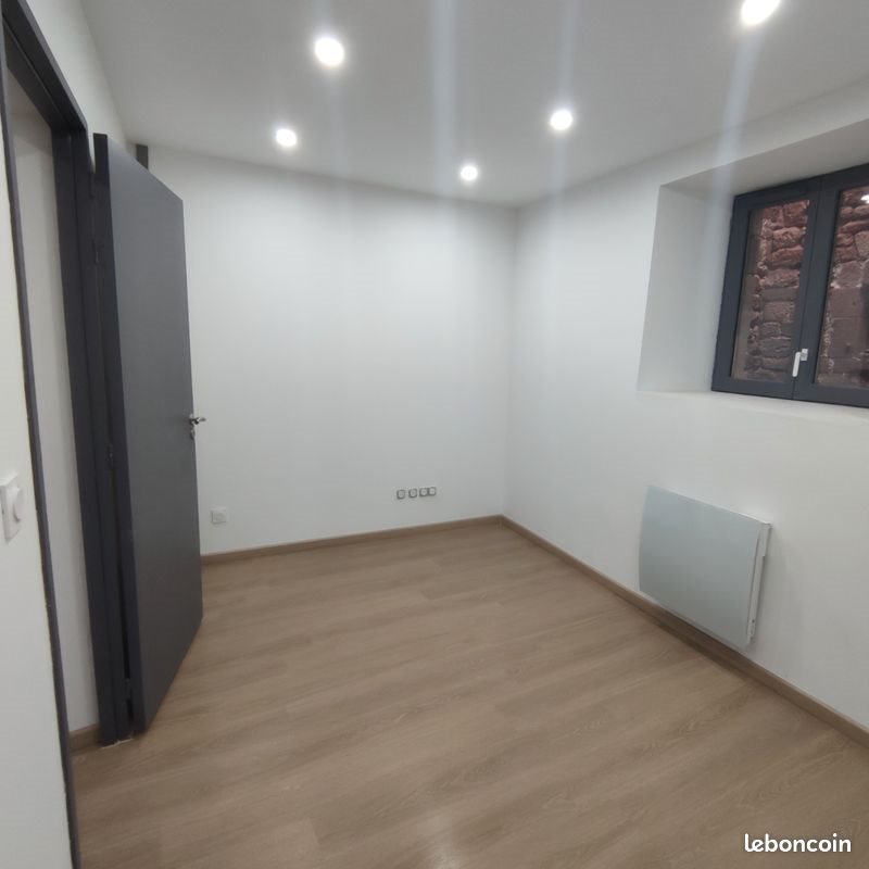 Appartement à louer, 28m², Villecomtal