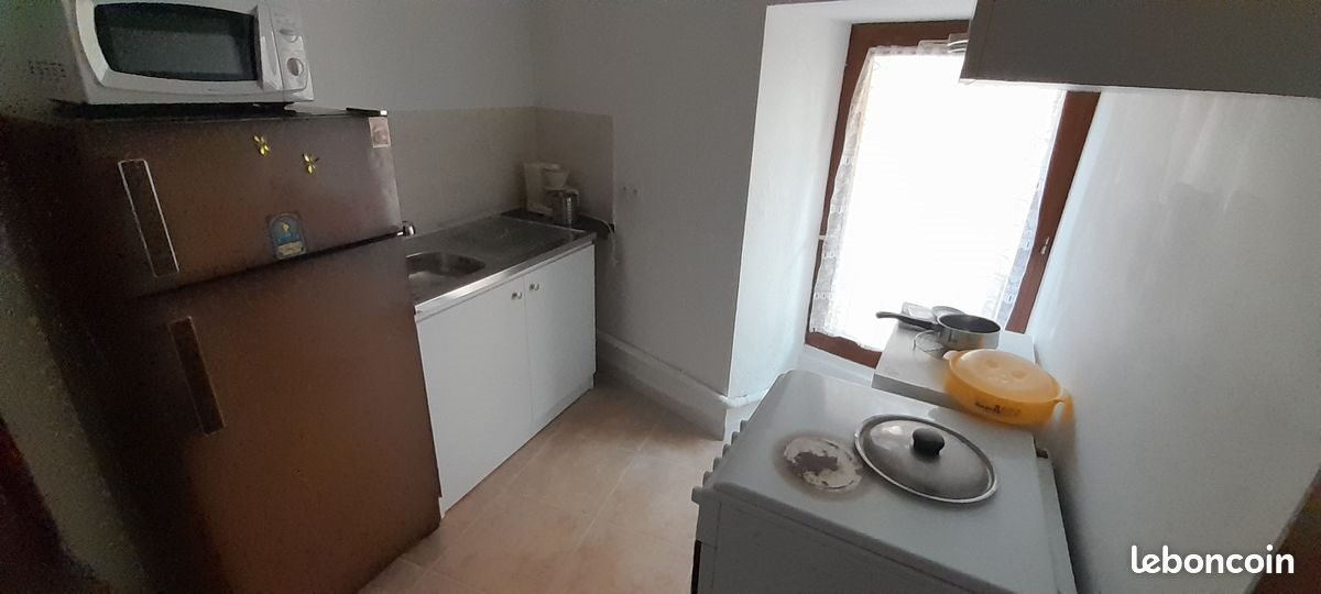 Appartement à louer, 25m², Aubenas
