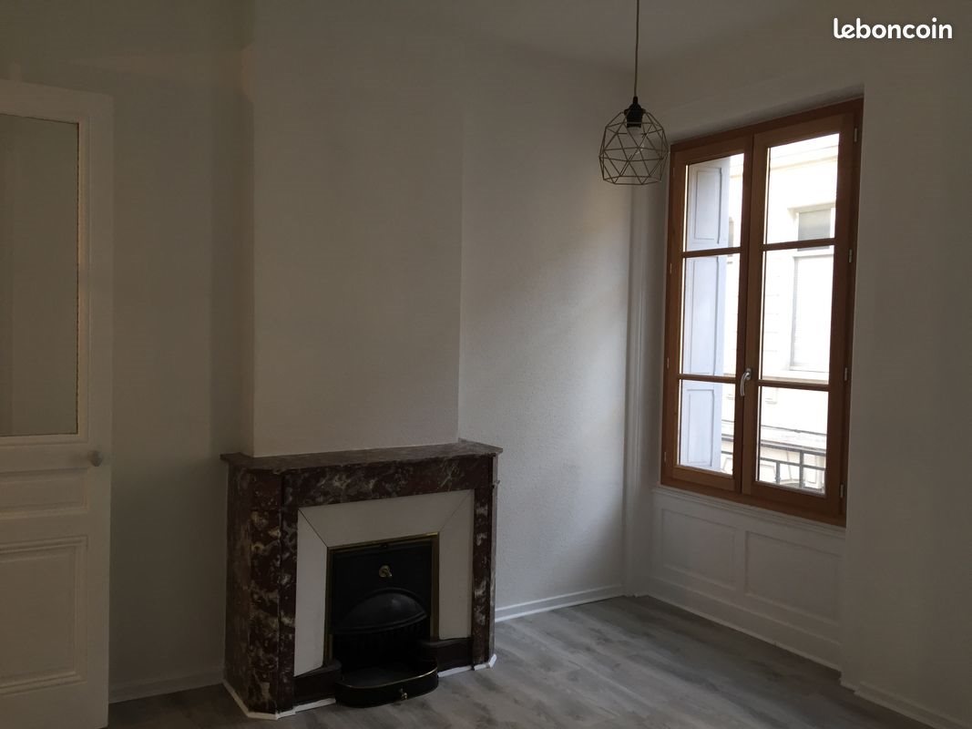 Appartement à louer, 45m², Saint-Etienne