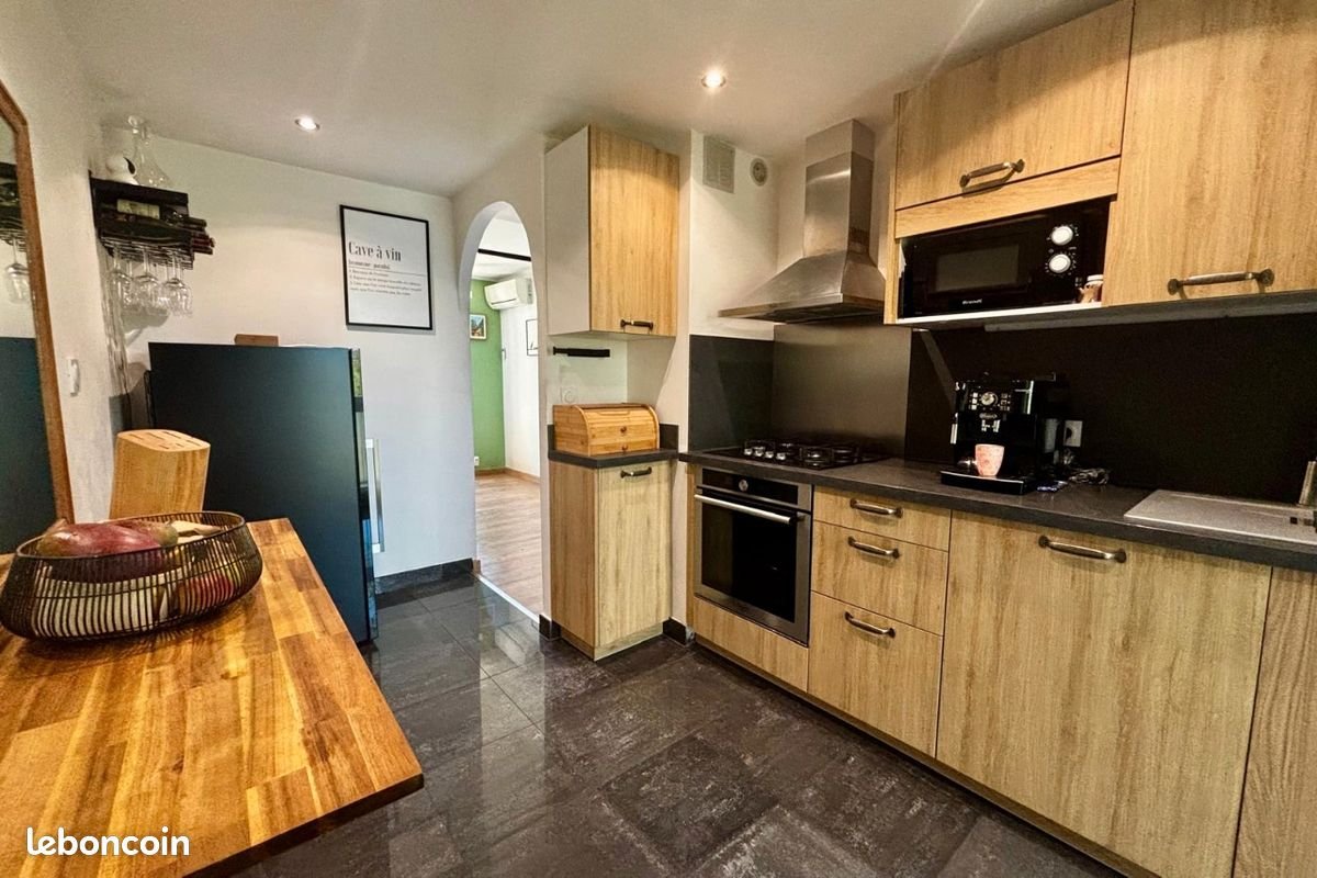 Appartement à louer, 72m², Marseille 9ème