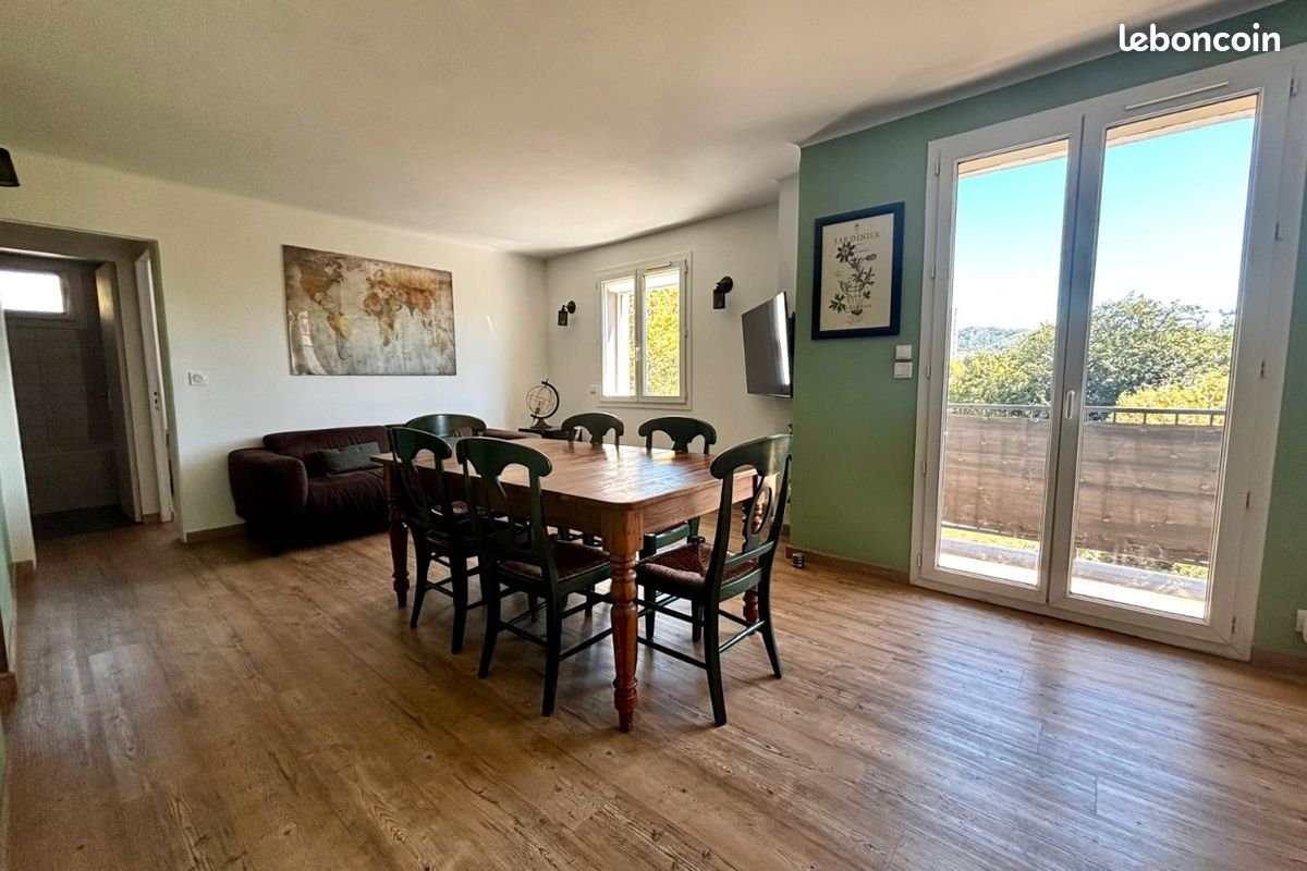 Appartement à louer, 72m², Marseille 9ème