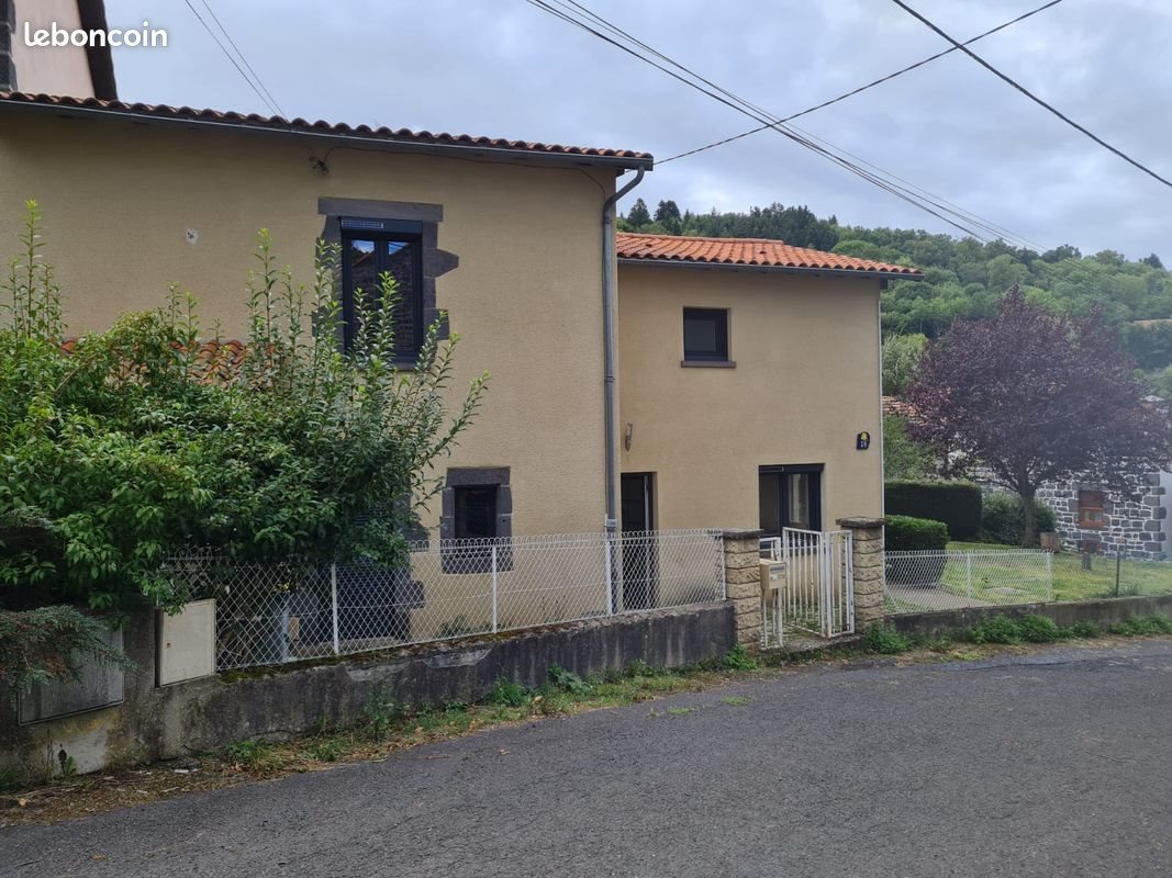 Maison à louer, 110m², Orcines