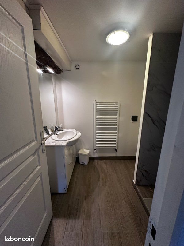 Appartement à louer, 60m², Savignac-les-Églises
