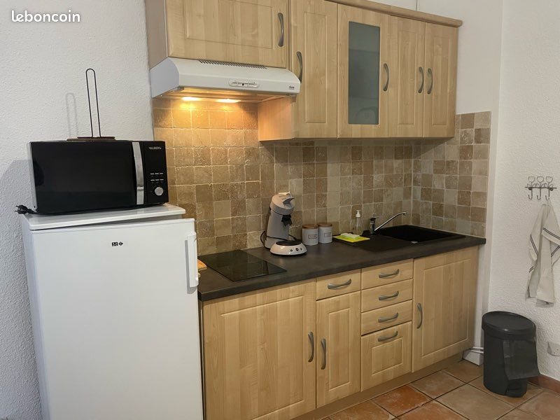 Appartement à louer, 25m², Riez