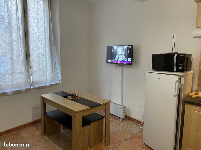 Appartement à louer, 25m², Riez