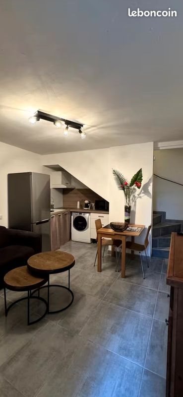 Maison à louer, 30m², Aimargues