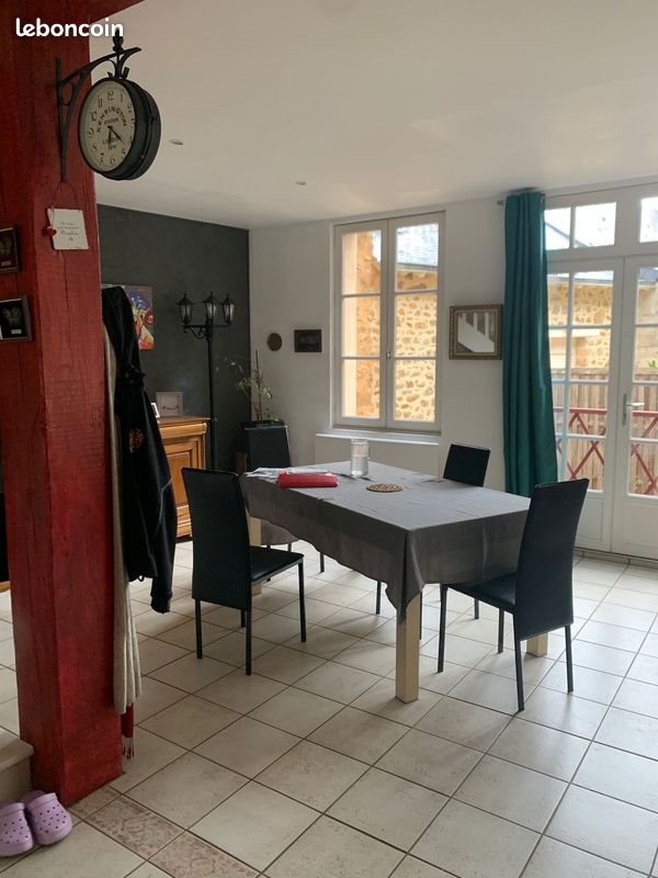 Maison à louer, 120m², Chailland