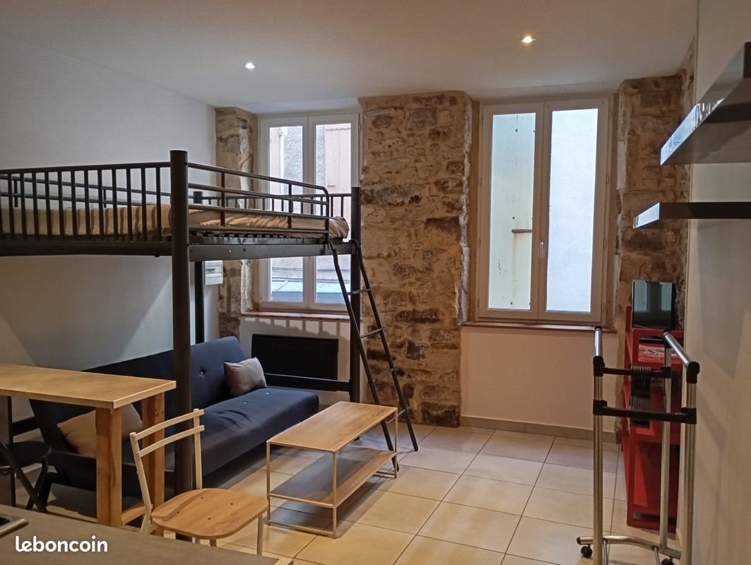 Appartement à louer, 24m², Aubenas