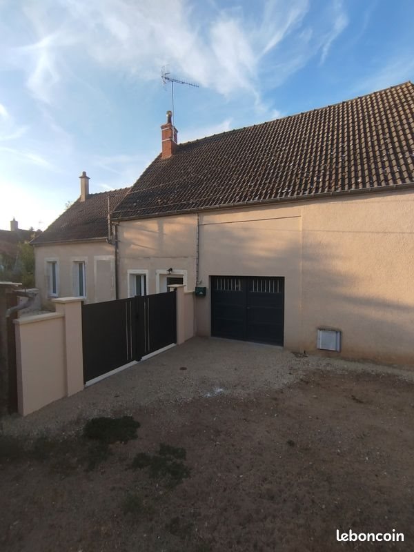 Maison à louer, 70m², Saint-Amand-Montrond