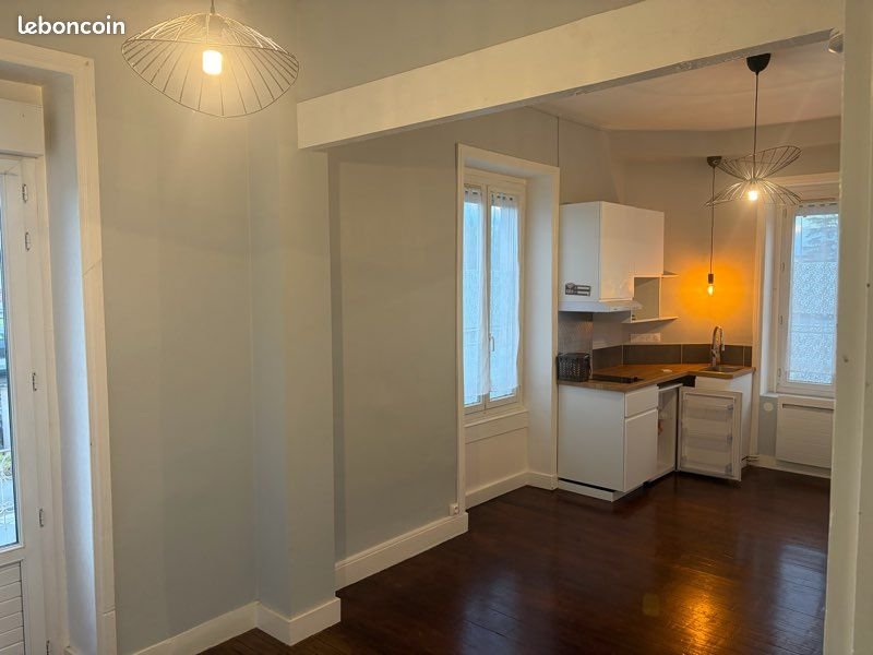 Appartement à louer, 28m², Belleville