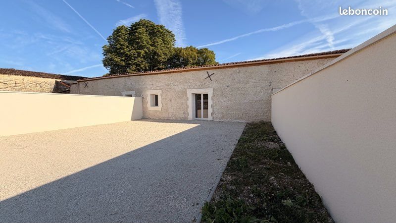 Maison à louer, 42m², Sigogne