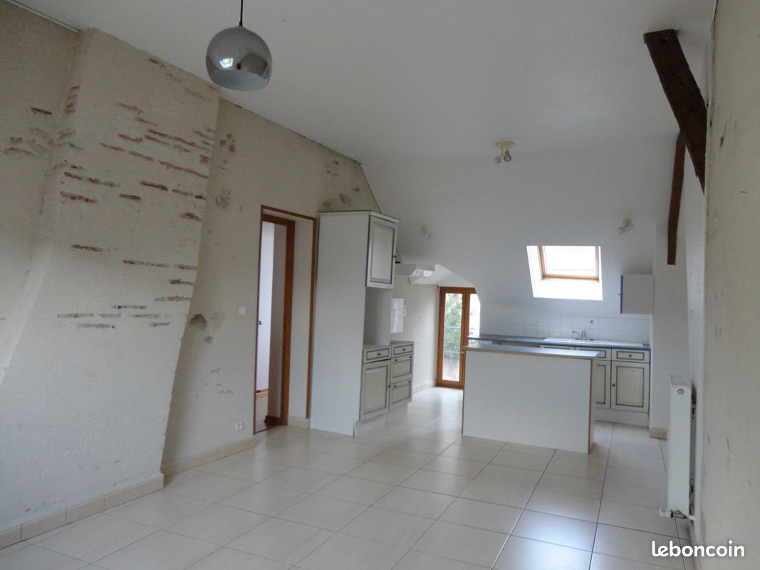 Appartement à louer, 140m², Baugy