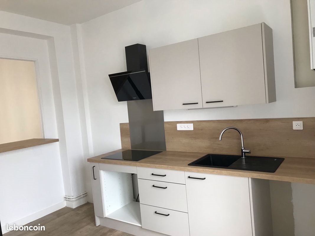 Appartement à louer, 46m², Falaise
