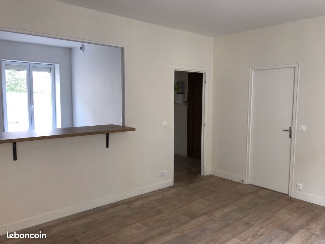 Appartement à louer, 46m², Falaise