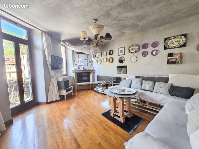 Appartement à louer, 71m², Moûtiers