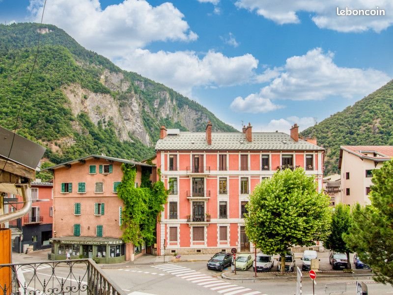 Appartement à louer, 71m², Moûtiers