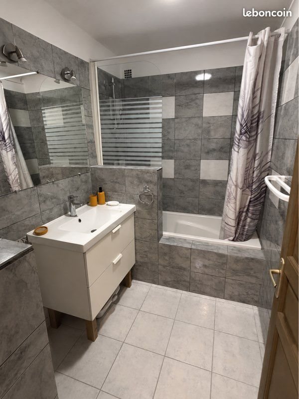 Appartement à louer, 65m², Annemasse