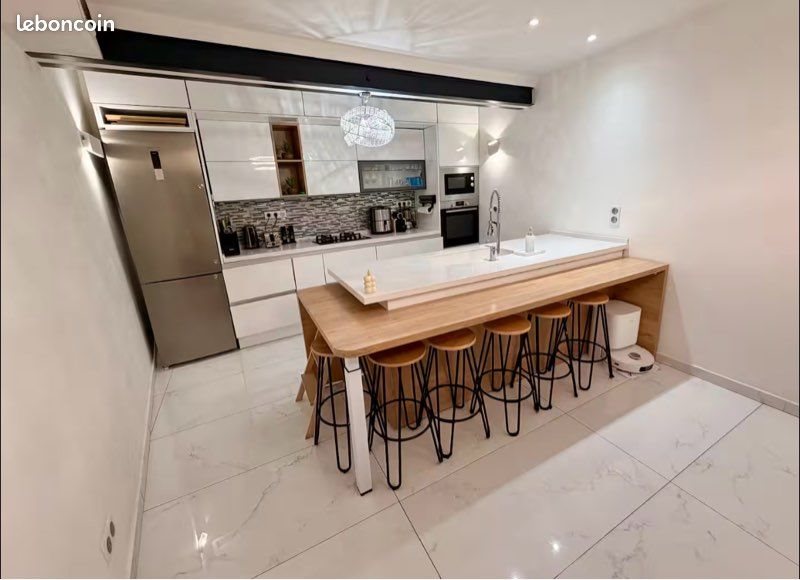 Maison à louer, 83m², Monteux