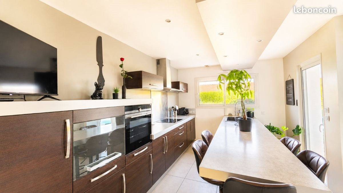 Maison à vendre, 147m², Morlaàs
