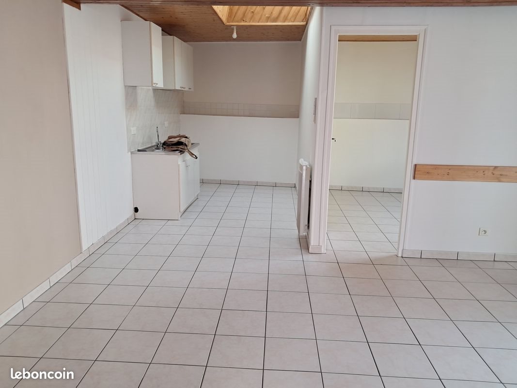 Maison à louer, 65m², Saint-Hilaire-le-Vouhis