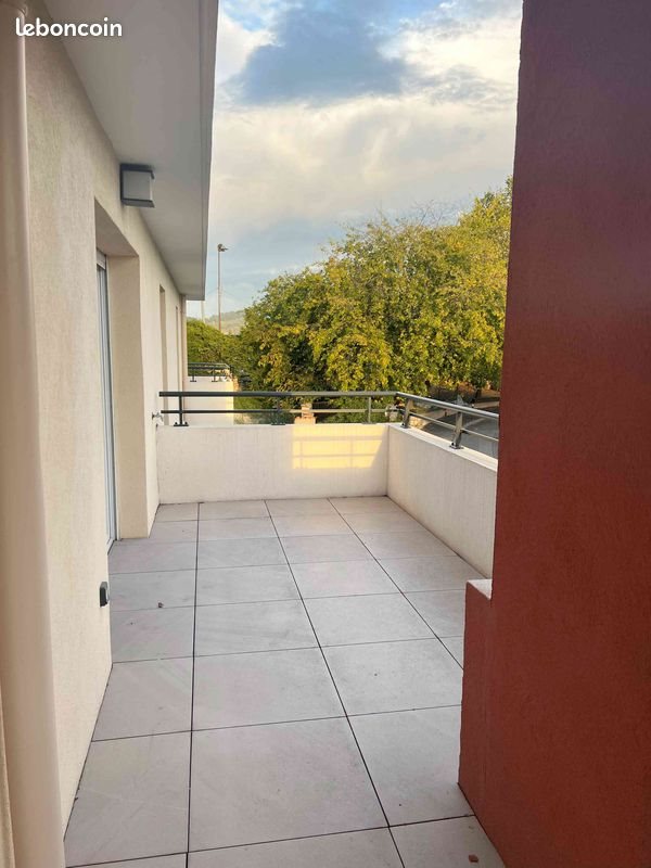 Appartement à louer, 53m², Grasse