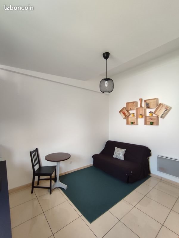 Appartement à louer, 18m², Paris 20ème