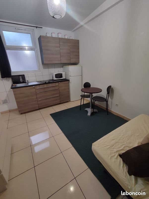 Appartement à louer, 18m², Paris 20ème