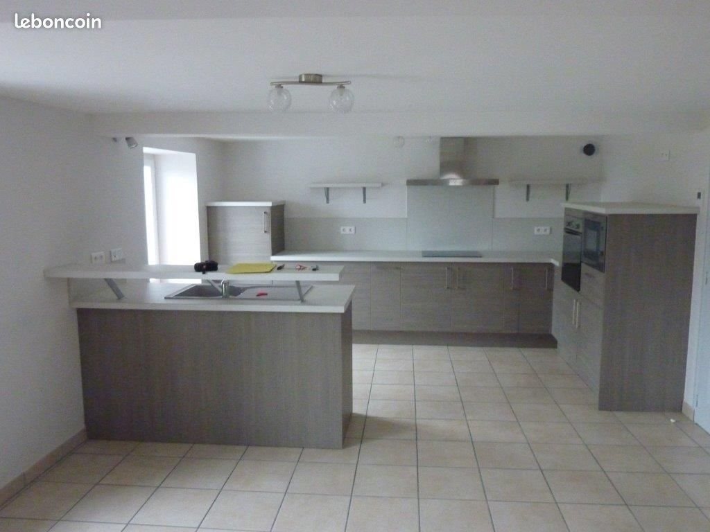 Maison à louer, 110m², Courpière