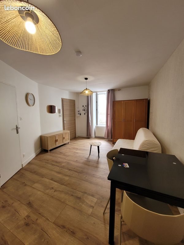Appartement à louer, 22m², Bressuire
