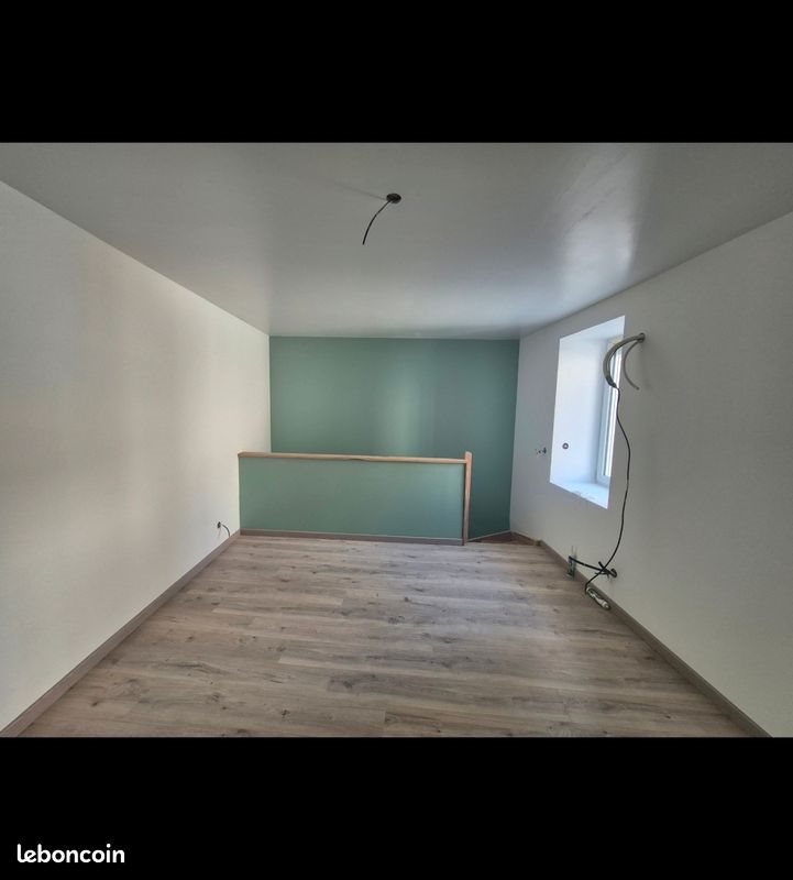 Appartement à louer, 71m², Vatan