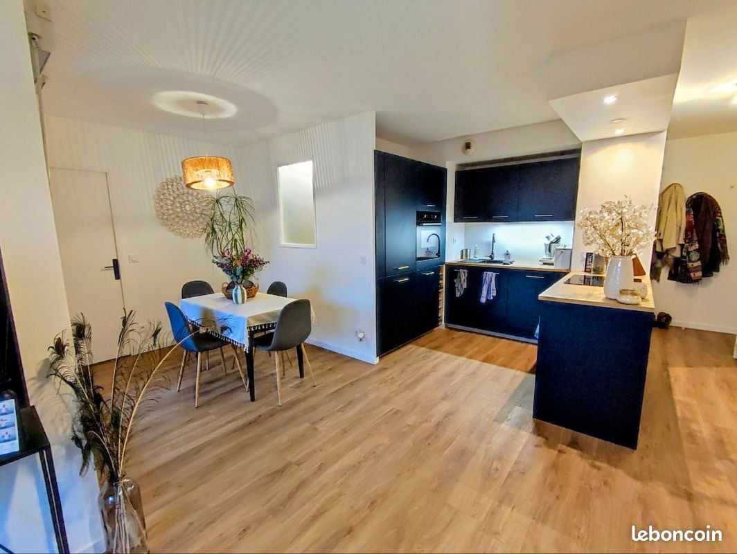 Appartement à louer, 46m², Lyon 8ème