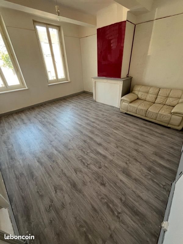Appartement à louer, 40m², Givet
