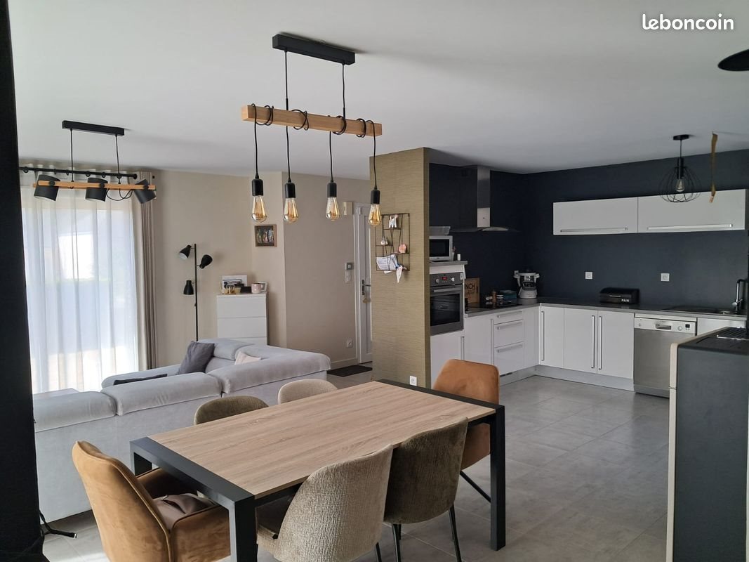 Maison à vendre, 108m², Montigné-le-Brillant