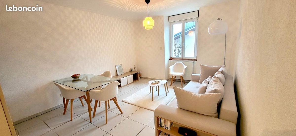 Appartement à louer, 40m², Pontarlier