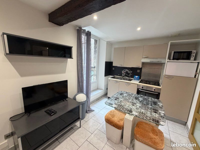 Appartement à louer, 30m², Charleville-Mézières