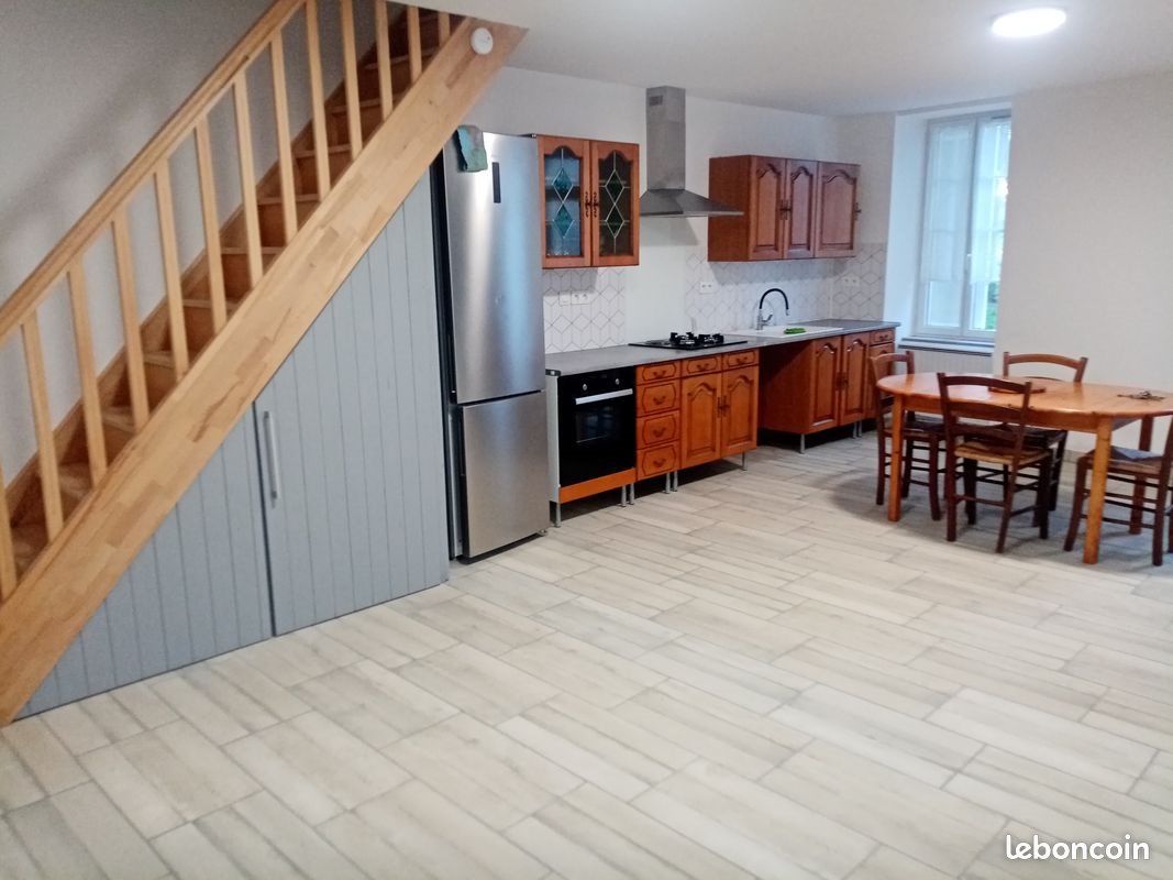 Maison à louer, 67m², Asnières-la-Giraud
