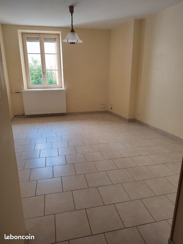 Maison à louer, 103m², Coulanges-la-Vineuse