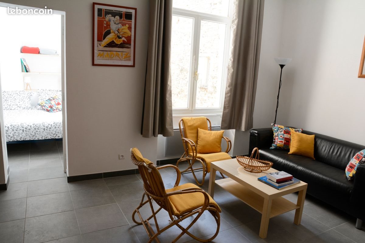Appartement à louer, 33m², Nîmes