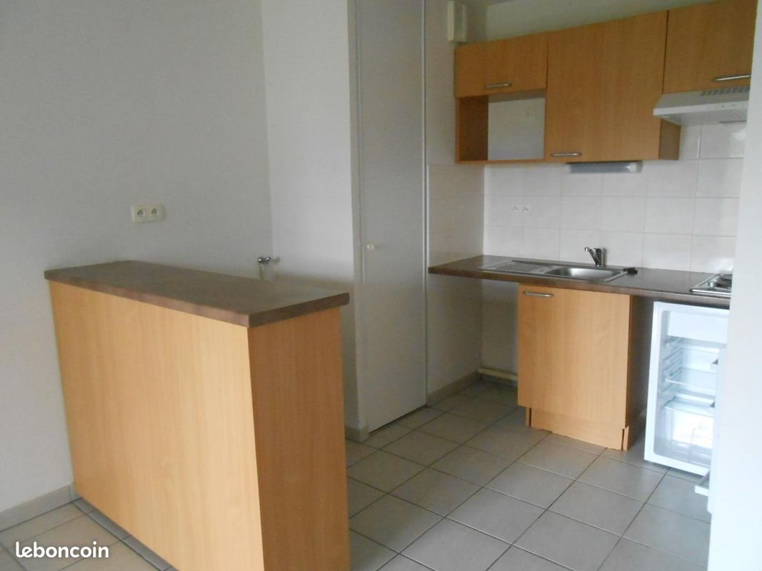 Appartement à louer, 38m², Saint-Yzan-de-Soudiac