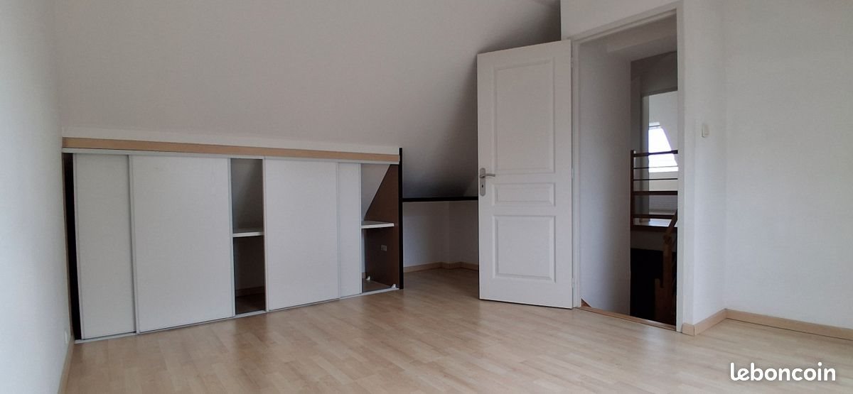Maison à louer, 105m², Loperhet
