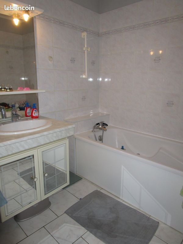 Maison à louer, 91m², Wassy