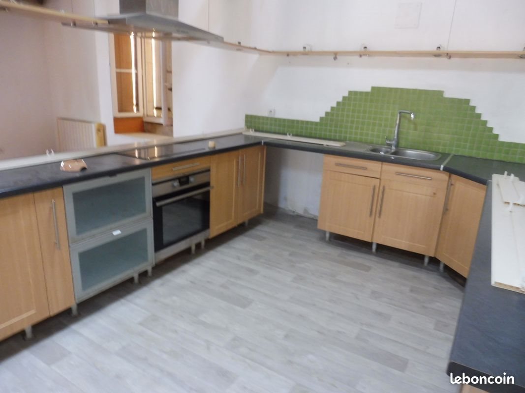 Maison à louer, 120m², Civray