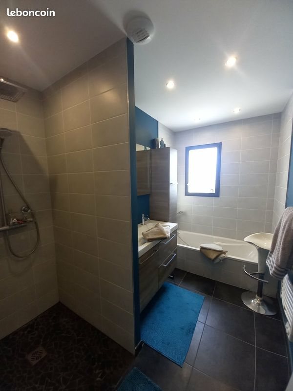 Maison à vendre, 72m², La Tourette
