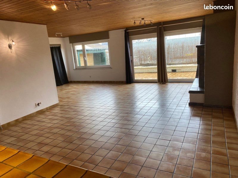 Appartement à louer, 100m², Betting