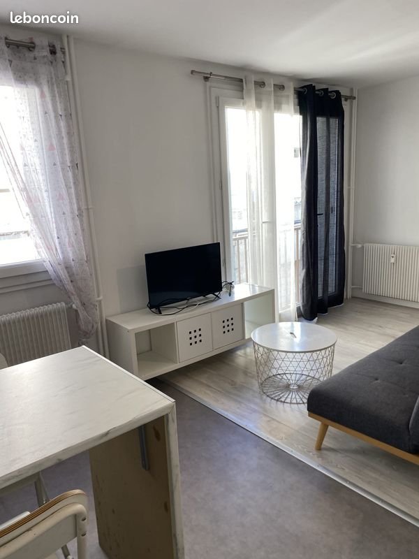 Appartement à louer, 31m², Saint-Étienne