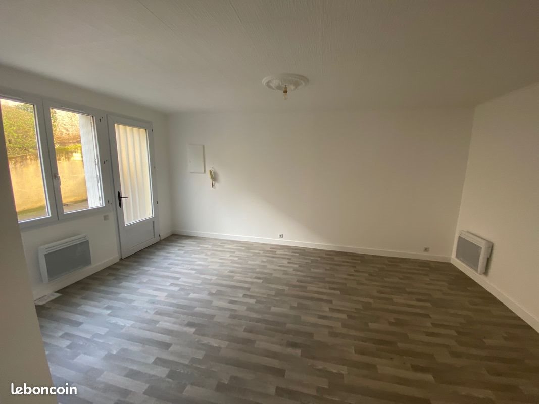 Appartement à louer, 40m², Étampes