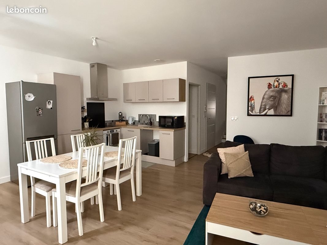Appartement à louer, 54m², Mazan