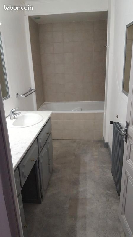 Appartement à louer, 100m², Lons-le-Saunier