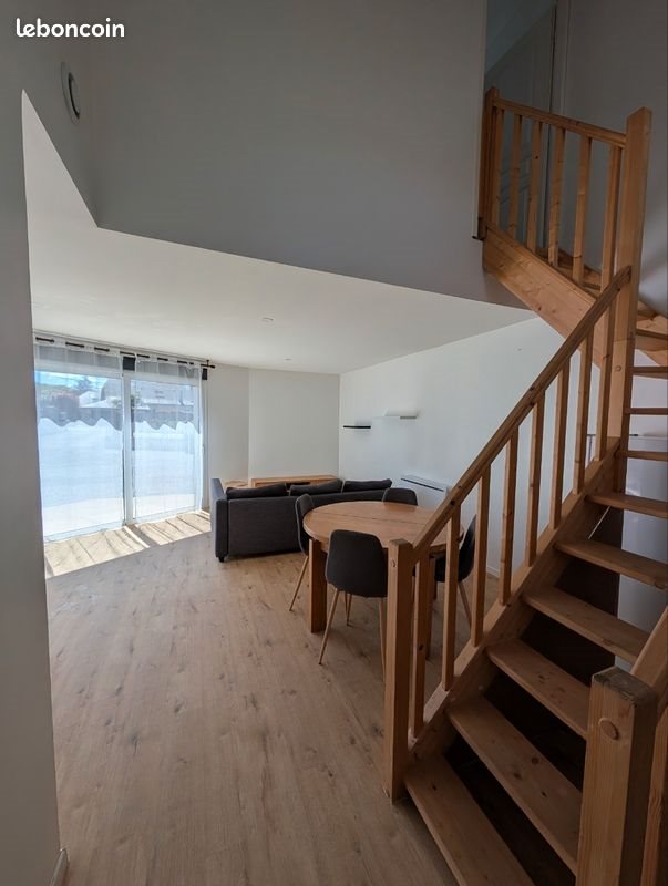 Appartement à louer, 47m², Juillan